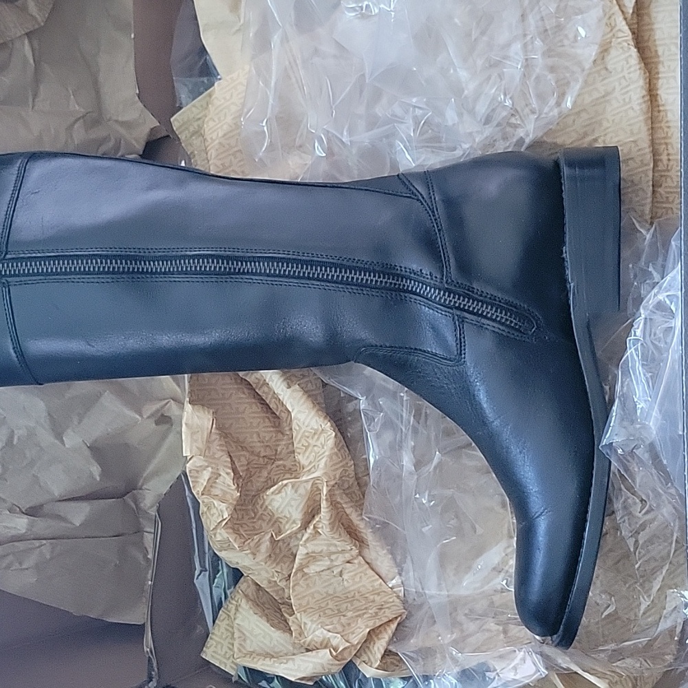 FryeJaydon  Button Tall women's boots 7.5 black real leather